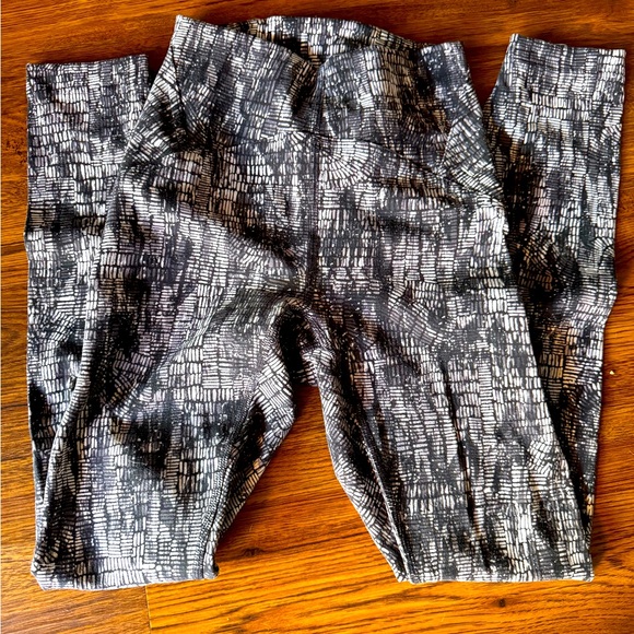 lululemon athletica Pants - Lululemon crop pants